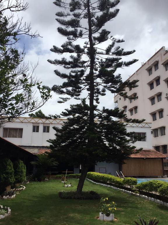 Dejavu Hotel Coimbatore Exterior photo