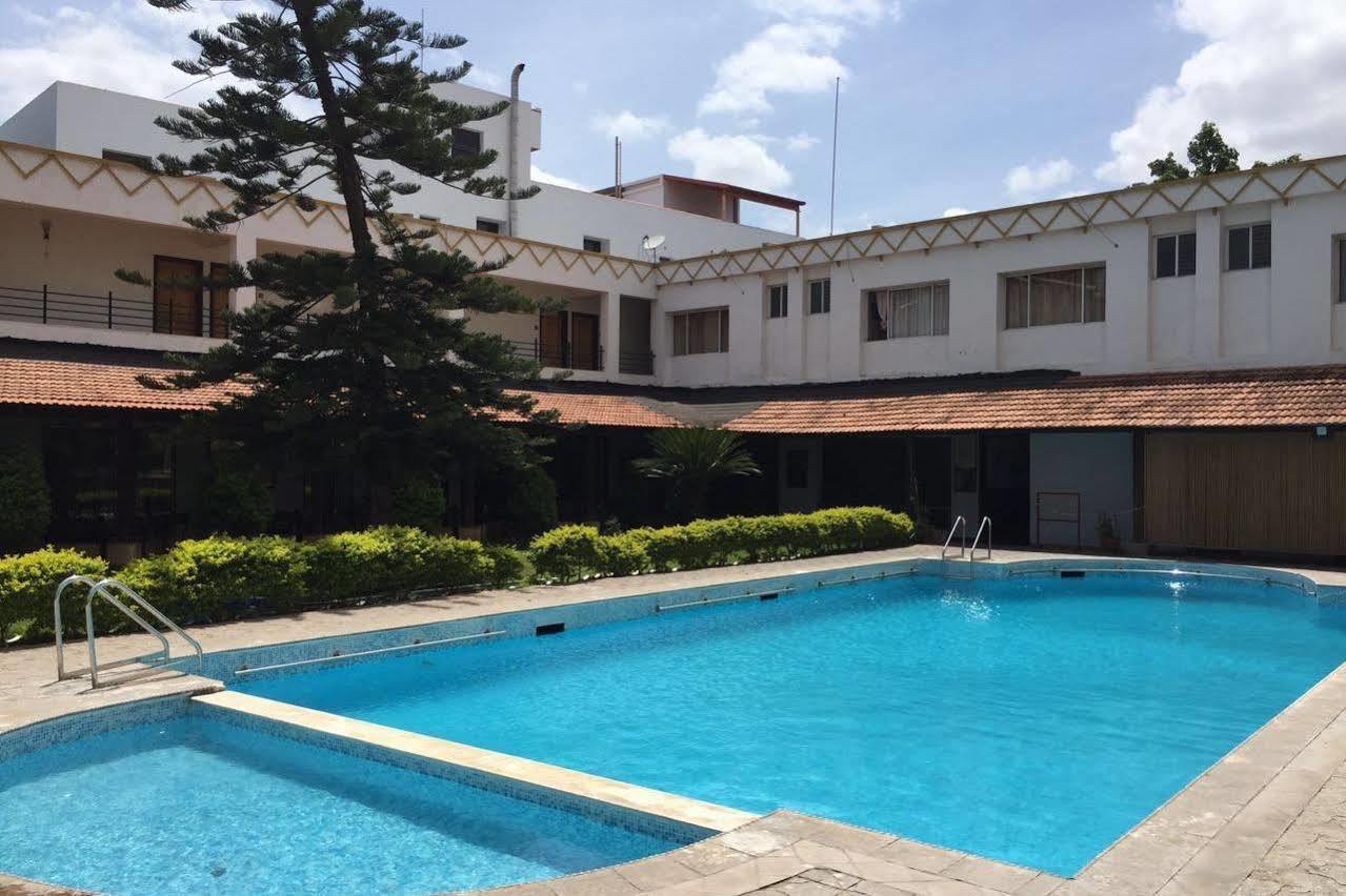 Dejavu Hotel Coimbatore Exterior photo
